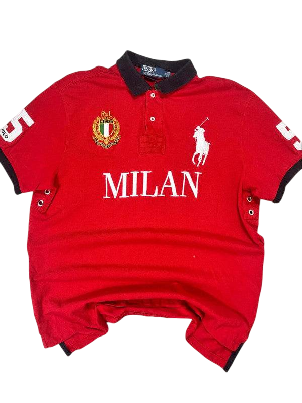 Piros vintage Polo Ralph Lauren MILAN feliratú póló, hímzett logóval és fekete gallérral
