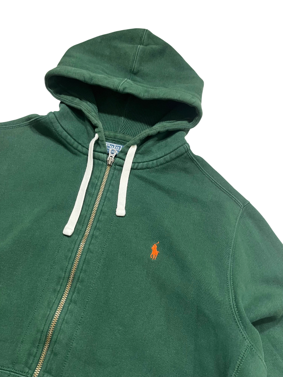 Sötétzöld vintage kapucnis zipzáras pulóver, hímzett logóval, streetwear stílusban