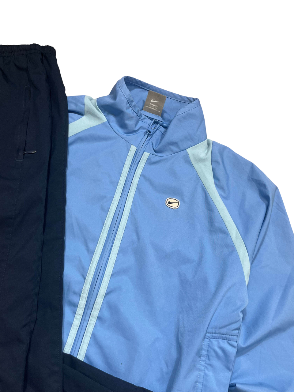 Nike vintage világoskék sportdzseki és sötétkék melegítőnadrág streetwear szett
