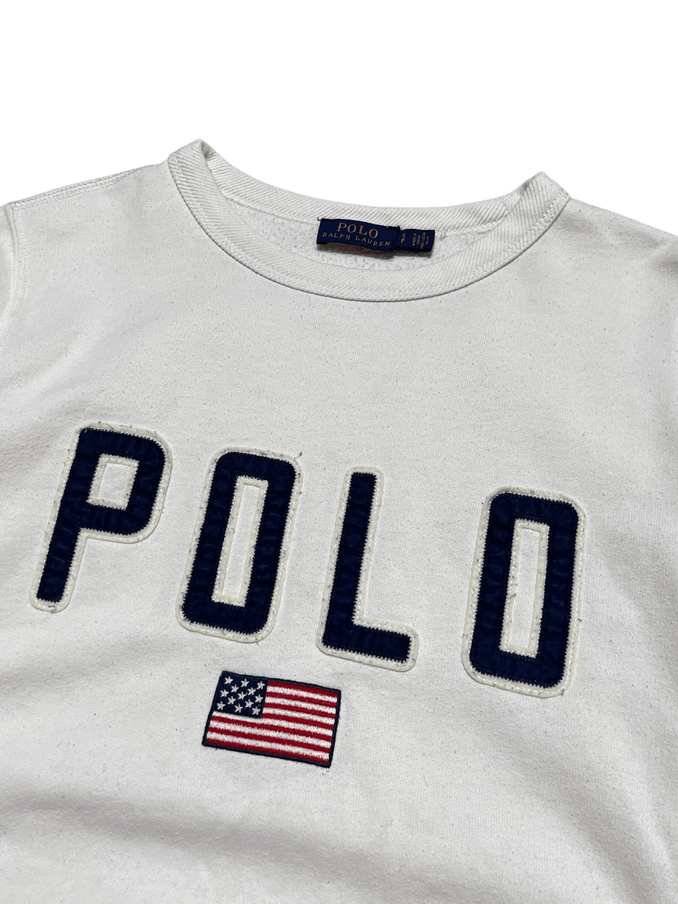 Fehér Polo Ralph Lauren pulóver, hímzett POLO felirattal és amerikai zászlóval, streetwear stílus