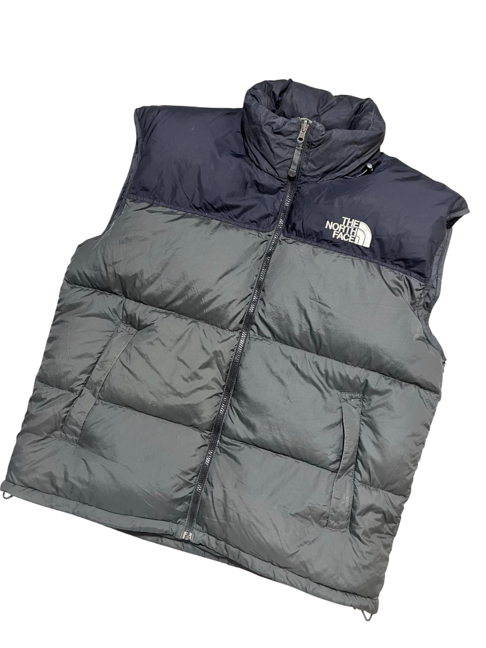 Fekete The North Face férfi steppelt vintage mellény, utcai streetwear stílus