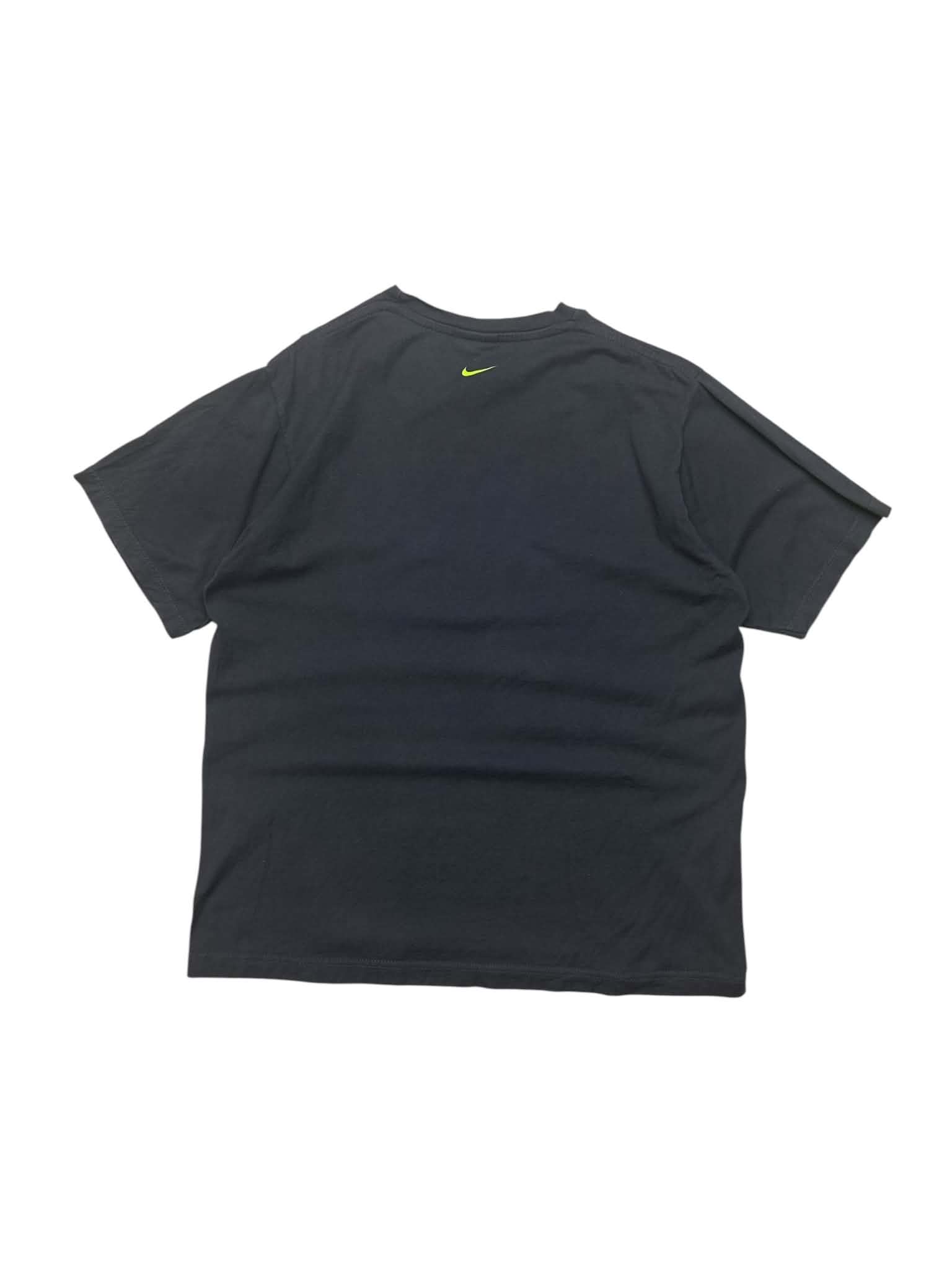 Nike Vintage '00s Tee (M)