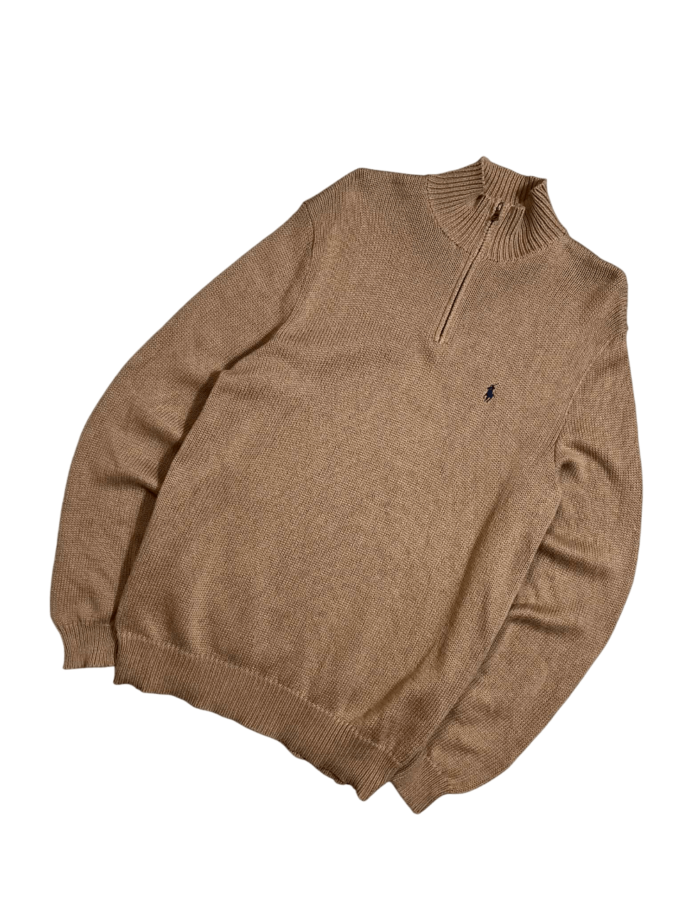 Bézs félcipzáros streetwear pulóver finom kötött anyagból, mellrészen kis logóval.