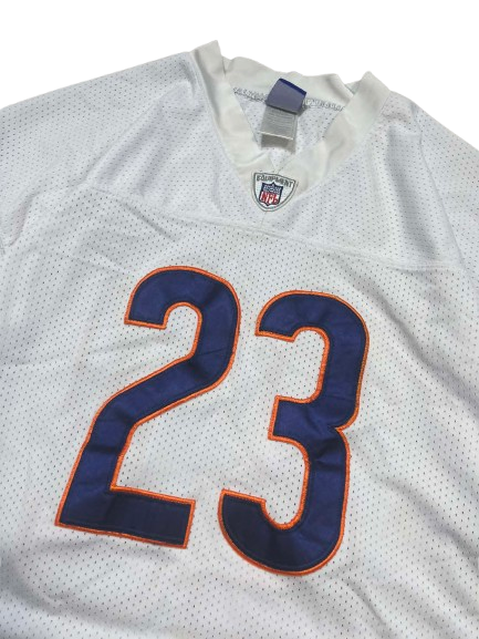 Vintage Y2K White Chicago Bears Devin Hester #23 Cropped Jersey (XL)