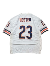 Vintage Y2K White Chicago Bears Devin Hester #23 Cropped Jersey (XL)